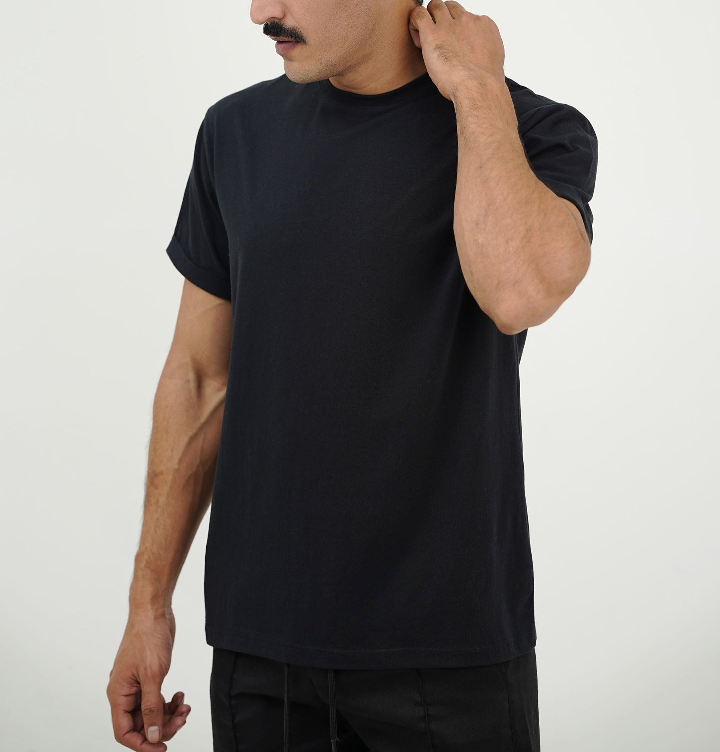 Black Crew Neck T-Shirt (Half-Sleeve)